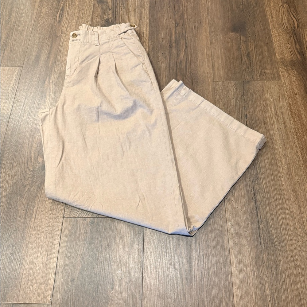American Eagle Outfitters Khaki Trousers